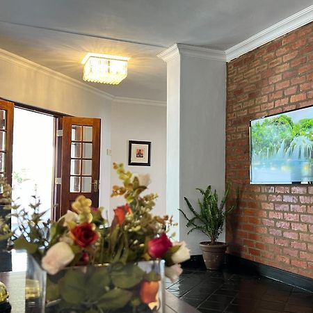 Amoris Guesthouse - In Brooklyn Pretoria-Noord Exteriör bild